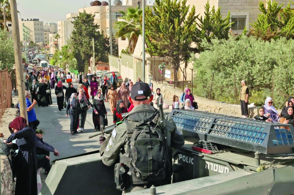 42 جريجا فلسطينيا بعد مواجهات جديدة مع قوات الاحتلال في حرم المسجد الاقصى