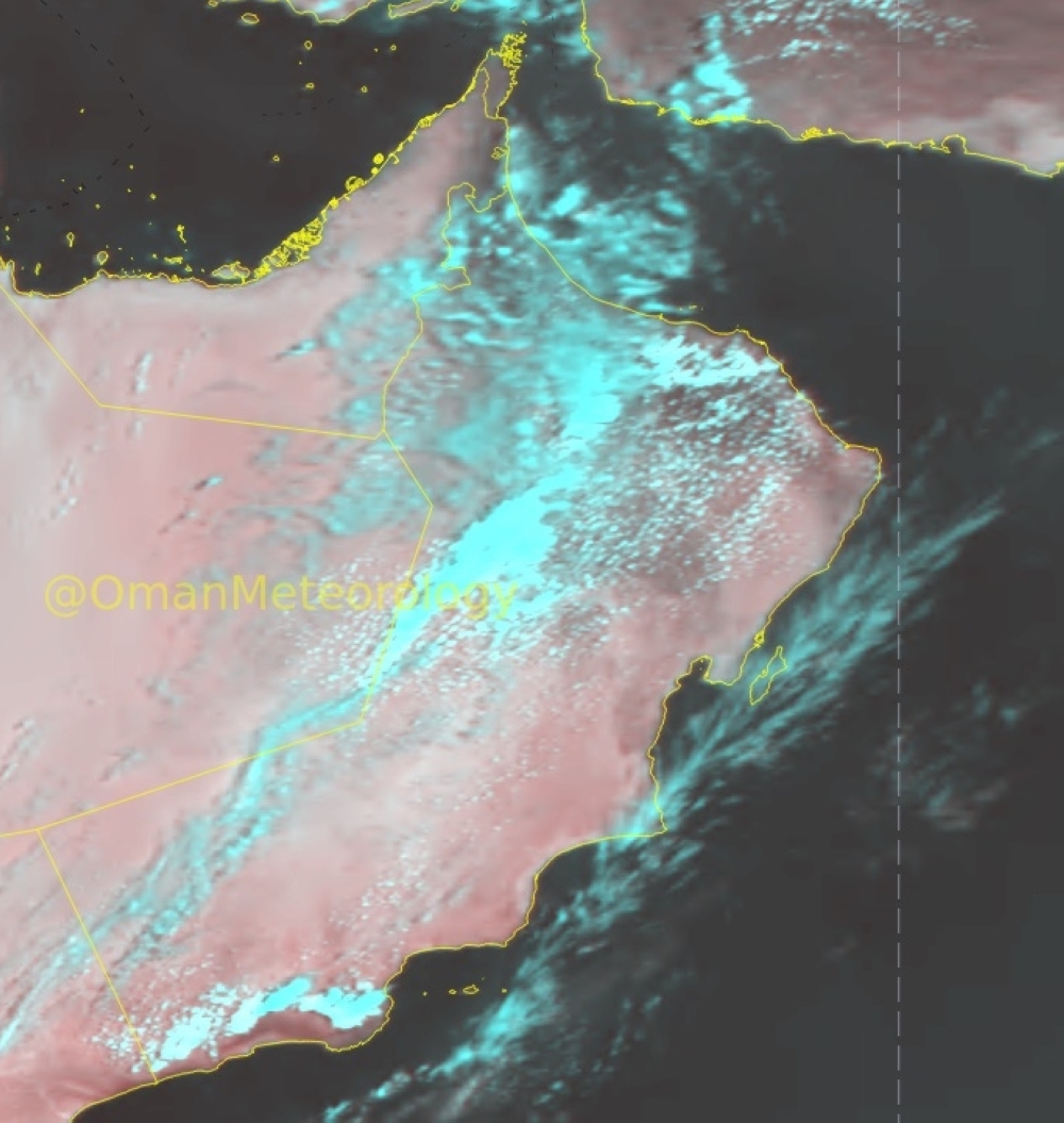 أمطار رعدية تمتد لظفار والوسطى