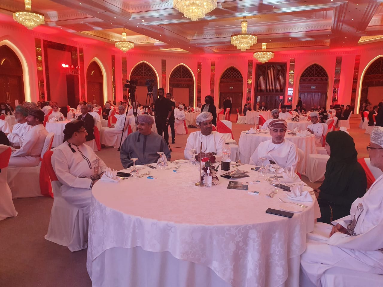 تكريم ٢٤ شركة فائزة في جائزة أقوى العلامات التجارية العمانية