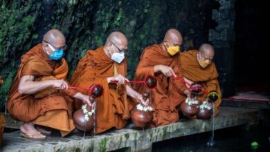 Sri Lanka lifts curfew for Buddhist festival