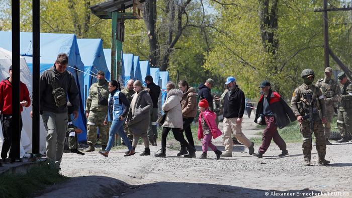 Zelenskyy says around 100 civilians evacuated from Mariupol