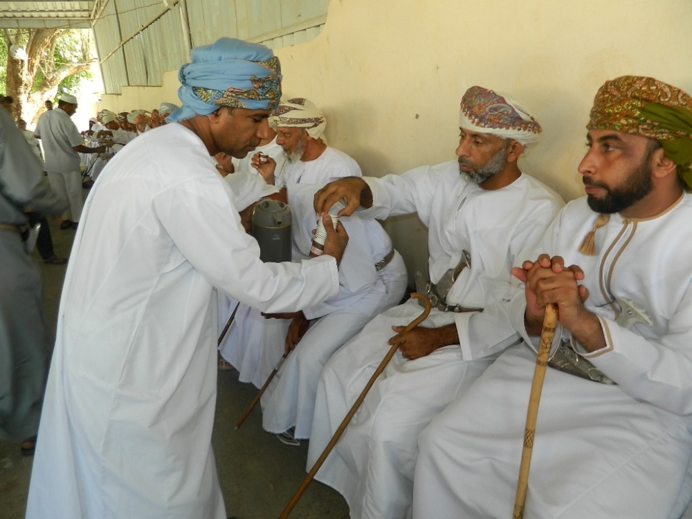 العرسية والشواء وعيدية الأطفال.. أهم تقاليد العيد