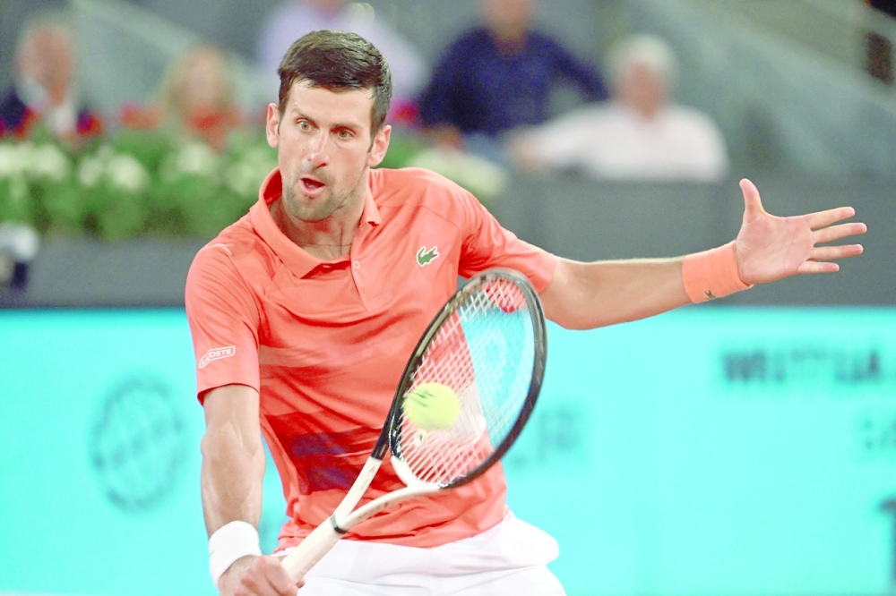 ديوكوفيتش يواصل سطوته على مونفيس ويضمن صدارة التصنيف أسبوعاً إضافياً