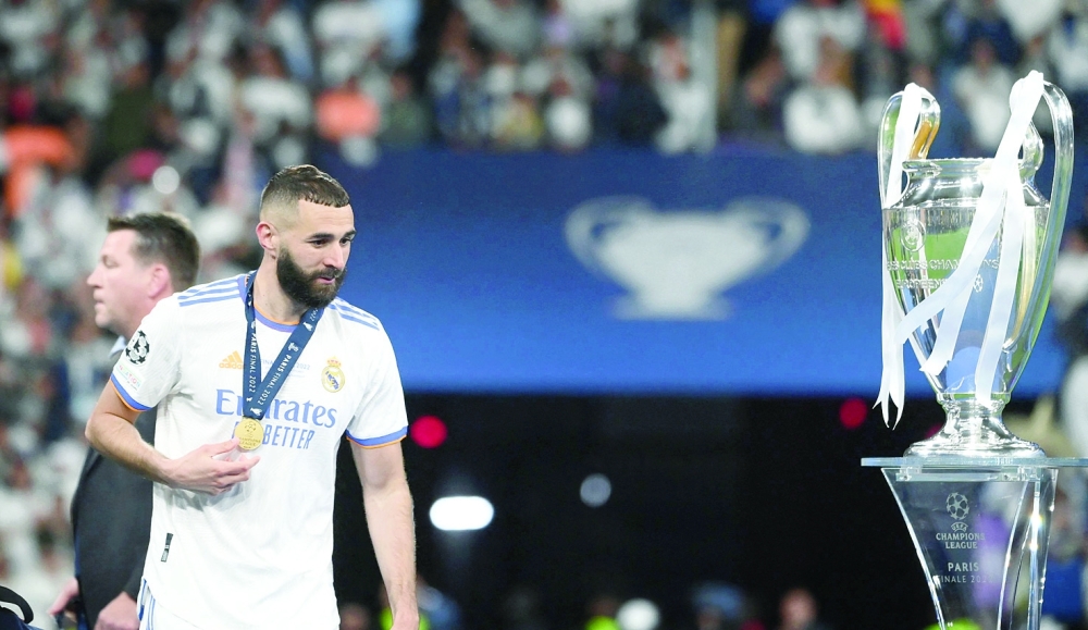 بنزيمة يحصد جائزة هداف دوري الأبطال