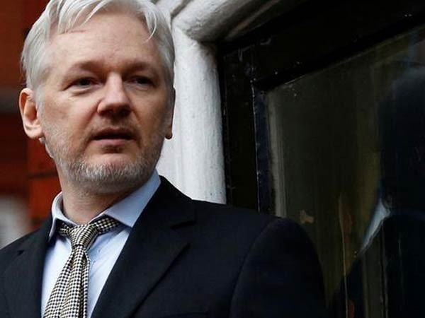 UK approves extradition of Julian Assange to US
