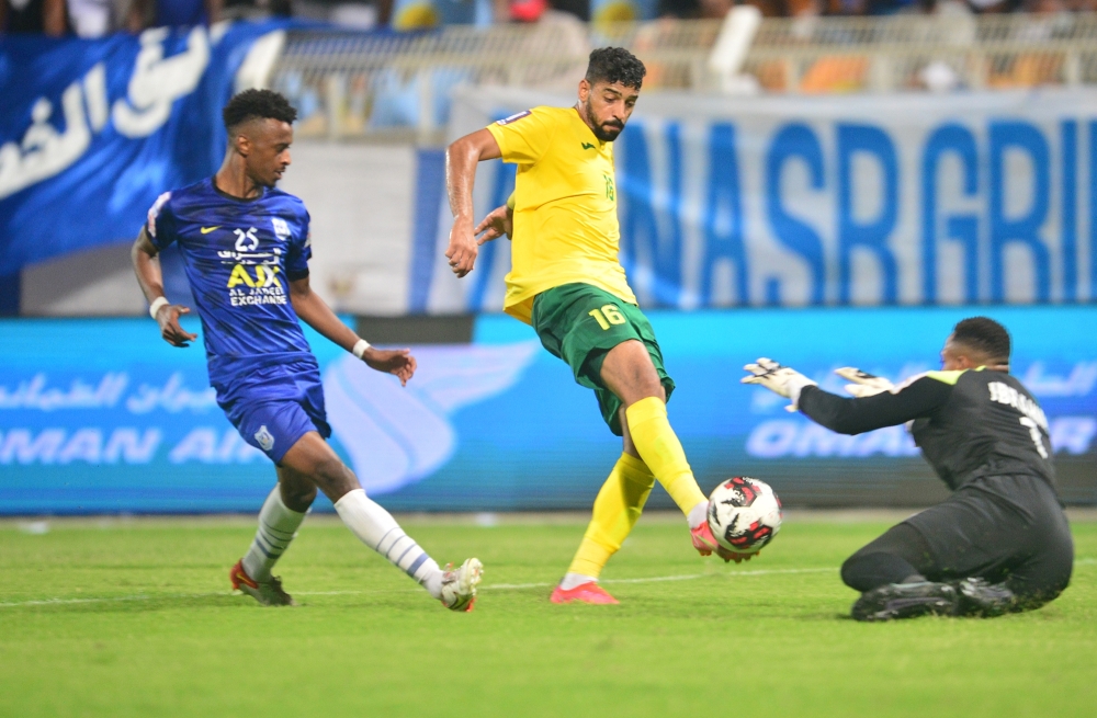 غياب الاستقرار الفني وتغيير المحترفين يبعدان النصر عن المنافسة