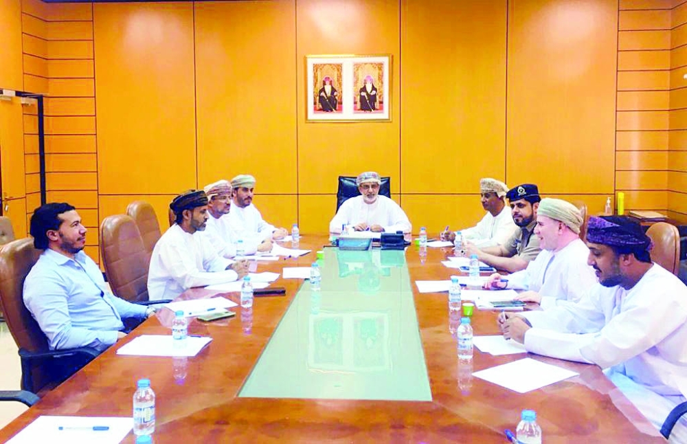 مناقشة مستجدات مشروع إنشاء وحدة الكلى بمرباط