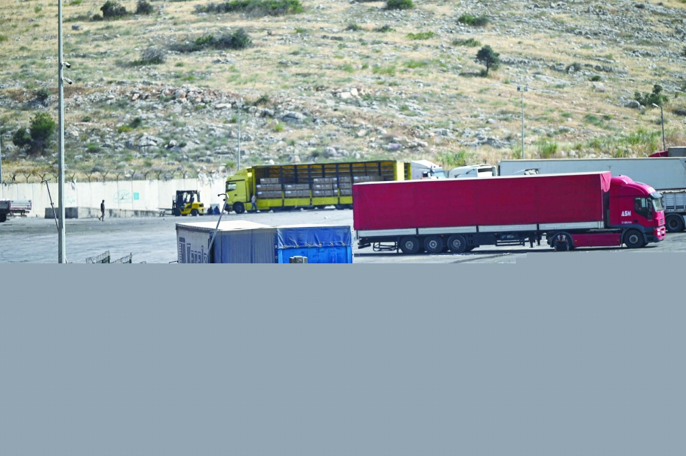 وسط مخاوف من تدفق للاجئين يفاقم المعاناة
فيتو روسي محتمل يهدد باغلاق معبر المساعدات الدولية لشمال سوريا