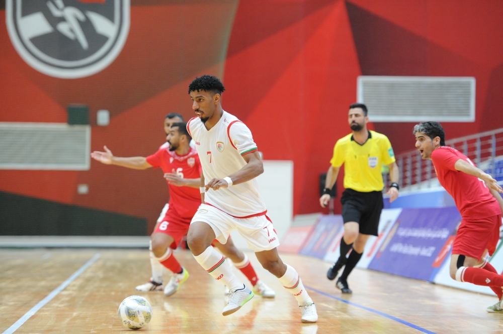 أحمر الصالات يعادل البحرين .. ويلاقي لبنان في جولة الحسم غداً