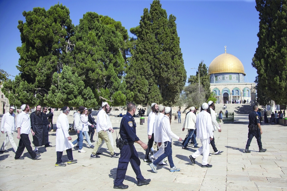 الرئيس الفلسطيني: رواية الاحتلال بشأن الأقصى “باطلة وليس لها أي سند تاريخي أو قانوني”