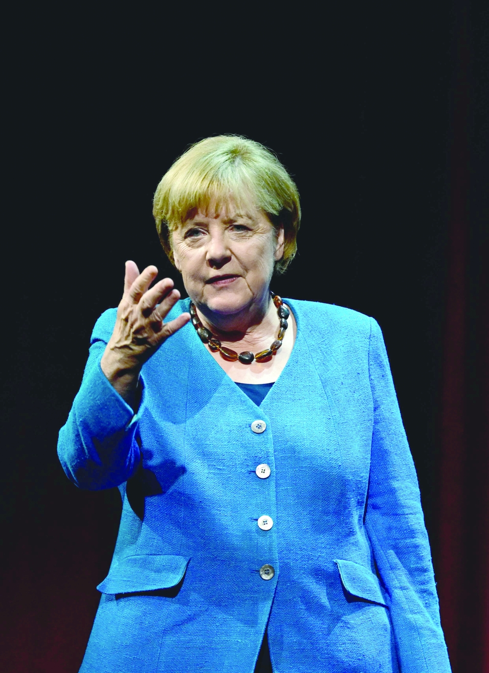 ميركل تدافع عن سياستها حيال روسيا ..وتؤكد انه لا يتوجب عليها ” الاعتذار “