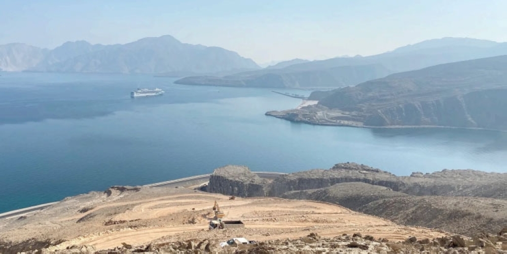 تطوير 6 مواقع بظفار ضمن خطط ترويج السياحة على مدار العام