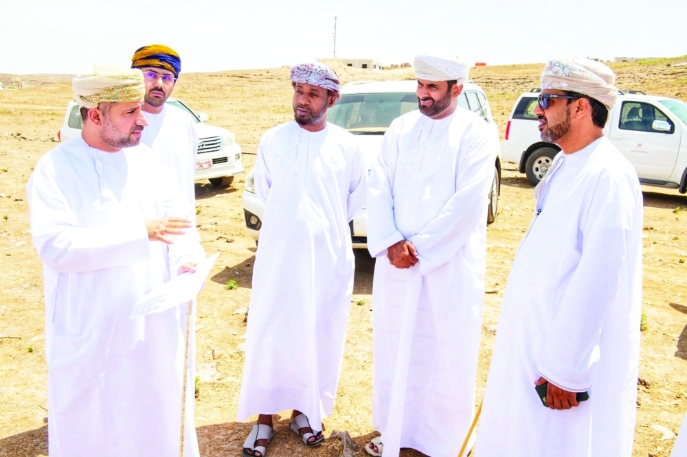 “الثقافة والرياضة” تتفقد الأماكن المقترحة لتنفيذ المشاريع برخيوت