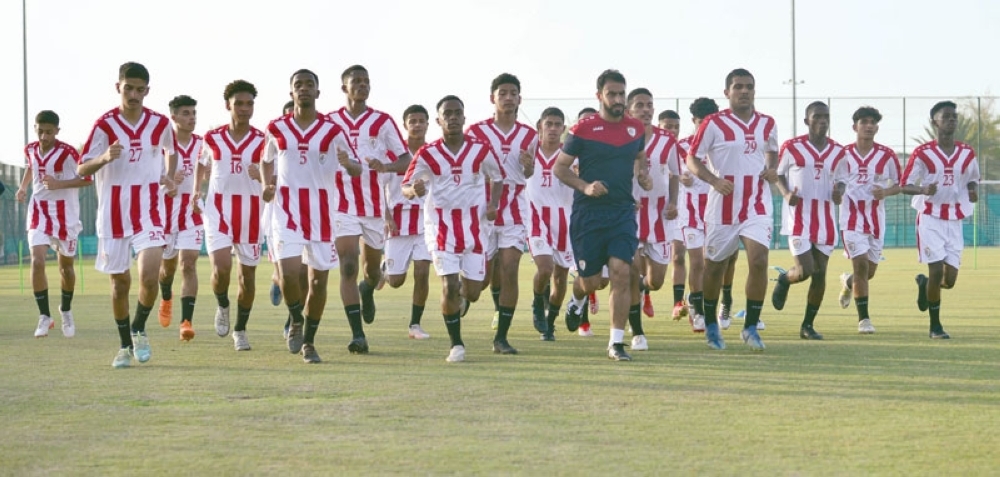 منتخب الناشئين يكثف تدريباته بمعسكره الداخلي استعدادا لغرب آسيا