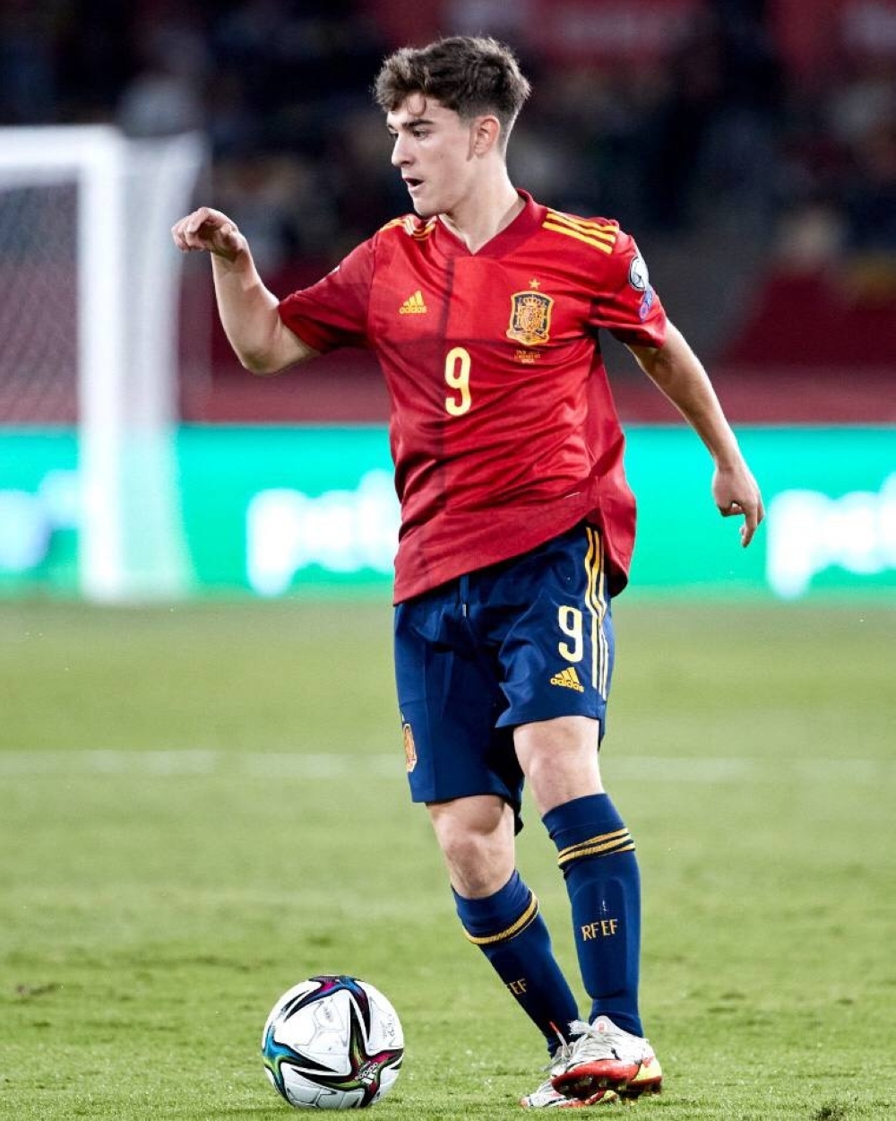 غافي.. النجم الصاعد في المنتخب الاسباني