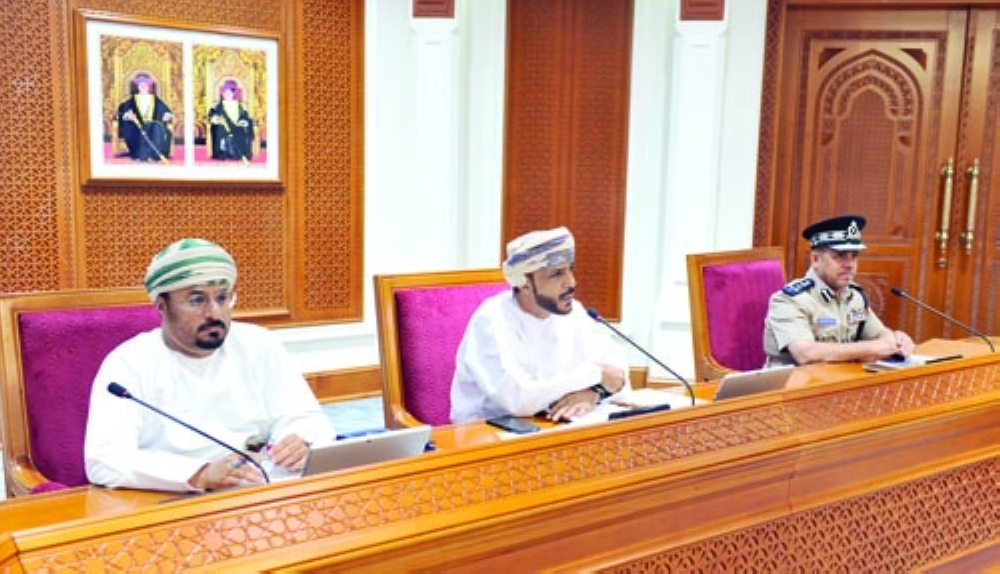 بلدية ظفار يناقش جاهزية الجهات المعنية لاستقبال موسم الخريف