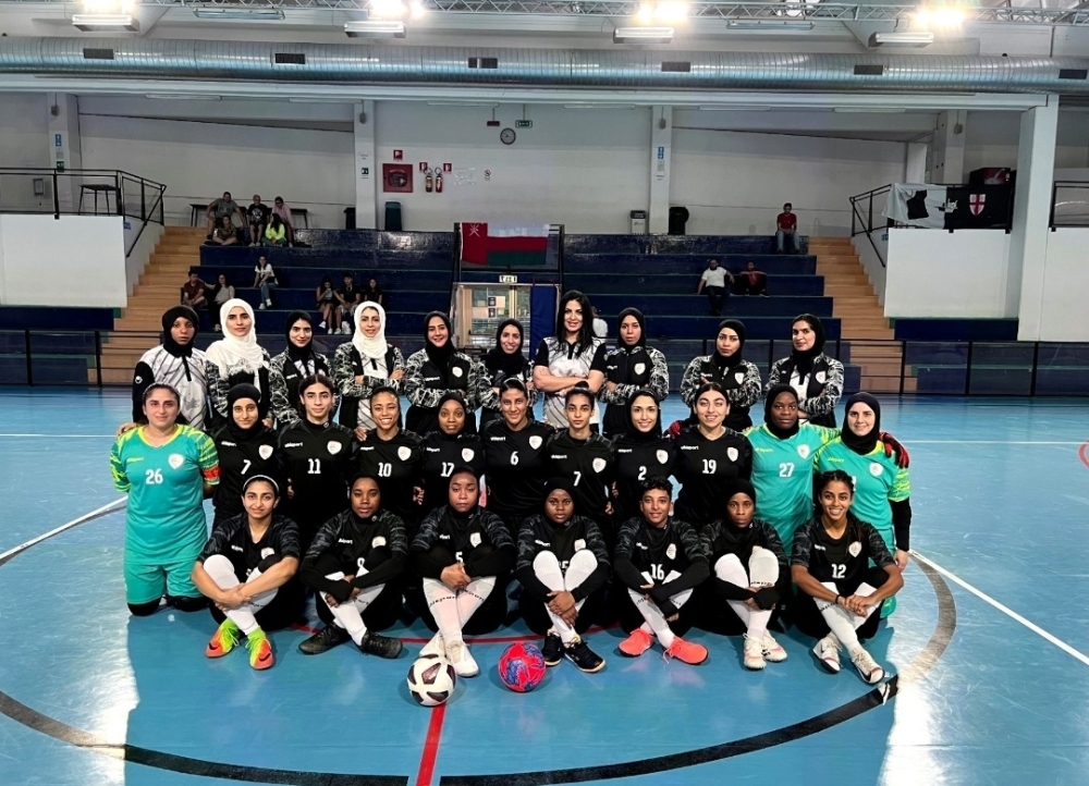 المنتخب النسائي للصالات يستهل مشواره بلقاء الكويت.. السبت المقبل