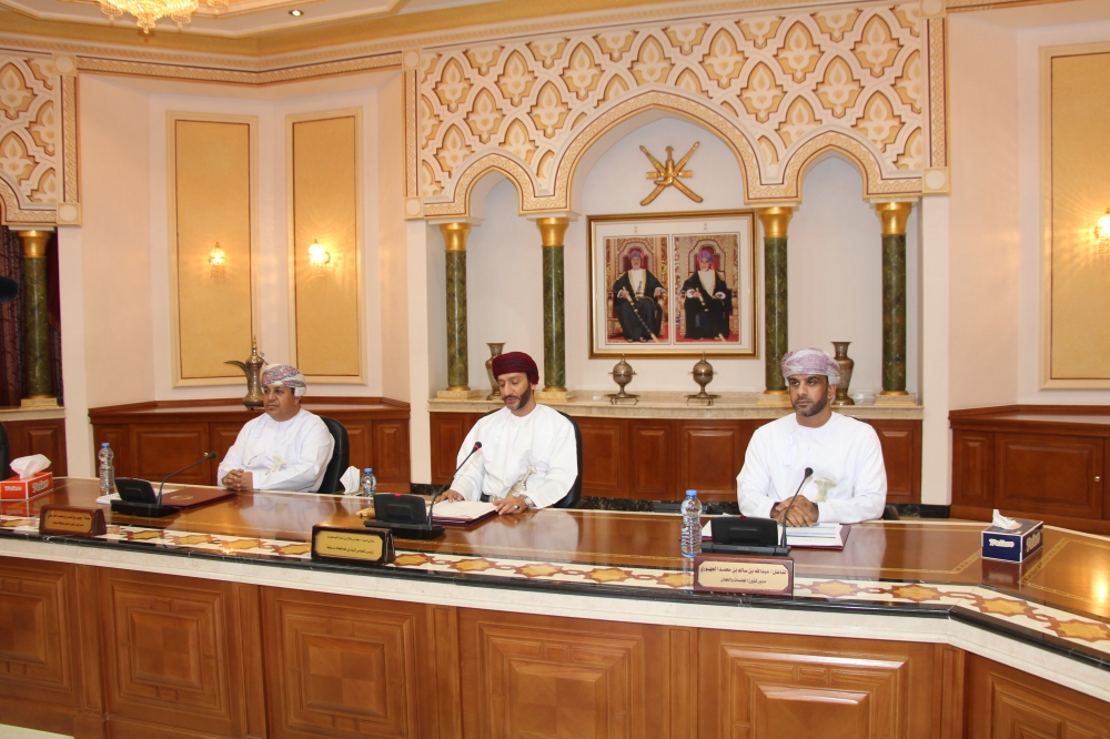 استعراض خطة التنمية السياحية بمسقط وافتتاح 18 فندقاً خلال العامين الجاري والقادم