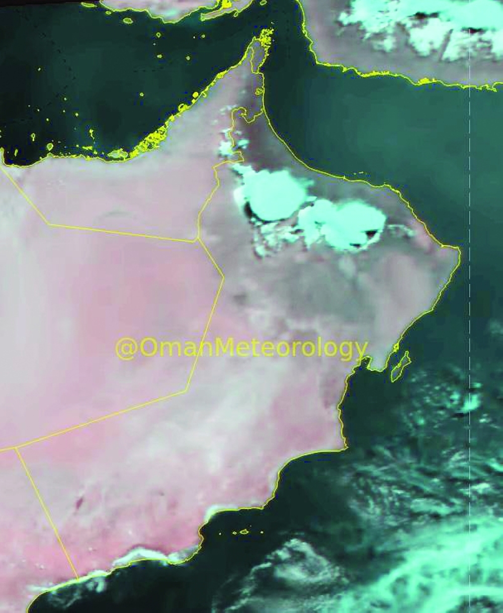 أمطار على عدد من المحافظات.. وتوقعات باستمرارها