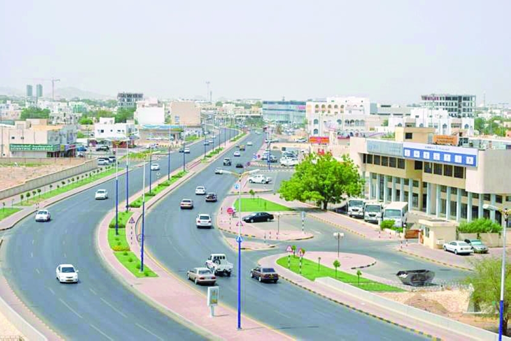 طرح مناقصات لـ 17 مشروعا تنمويا بالبريمي