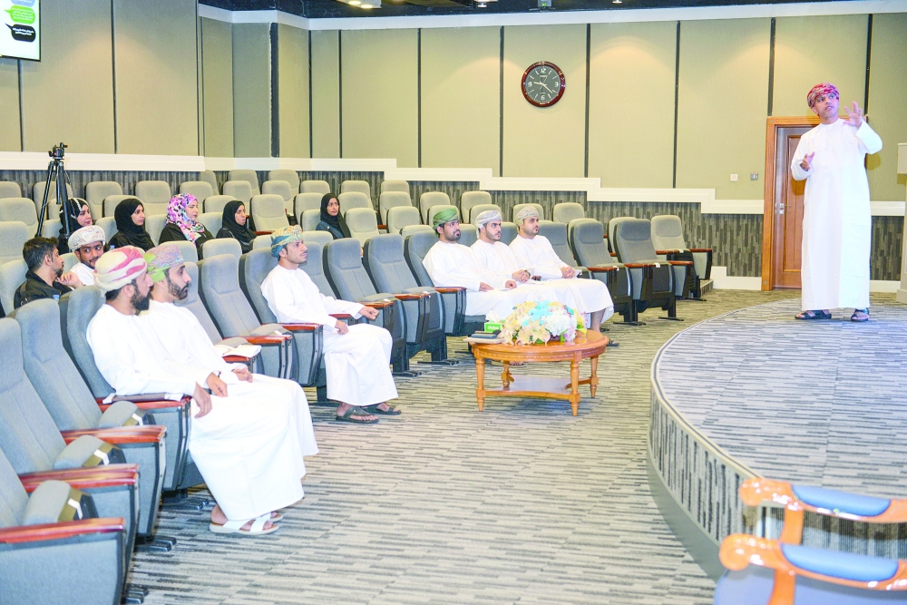 استعراض عدد من المنجزات والمشروعات البيئية