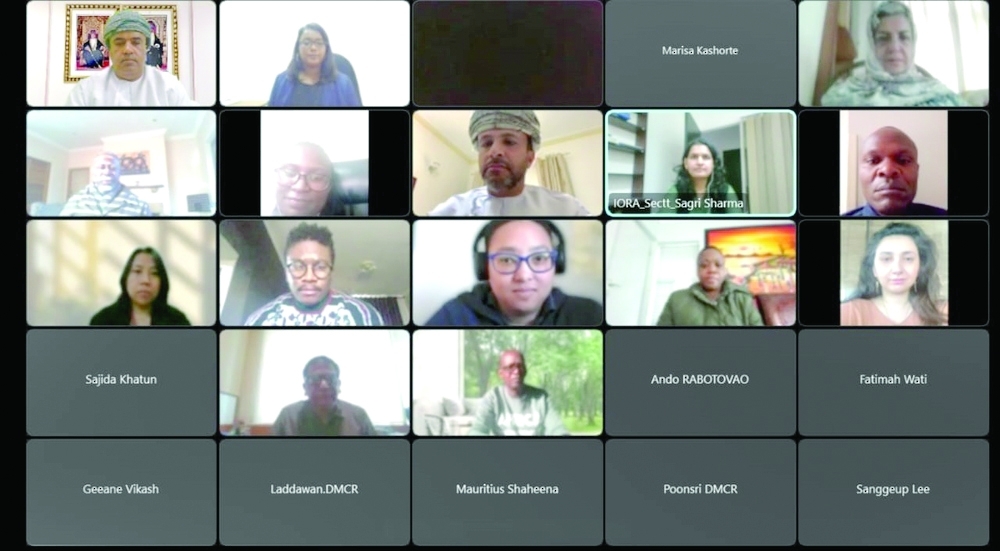 سلطنة عُمان تشارك في اجتماع لجنة الاقتصاد الأزرق