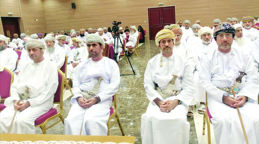 تكريم المبادرات المجتمعية في أدم