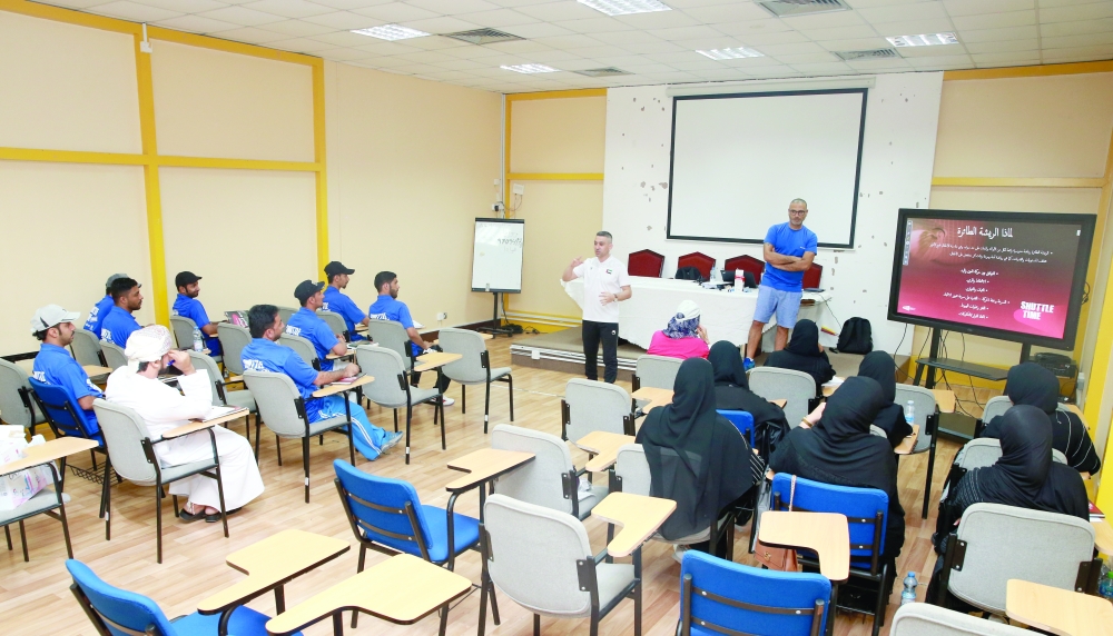 الارتقاء باللعبة ونشرها بالمدارس أبرز محاضرات برنامج “وقت الريشة الدولي”