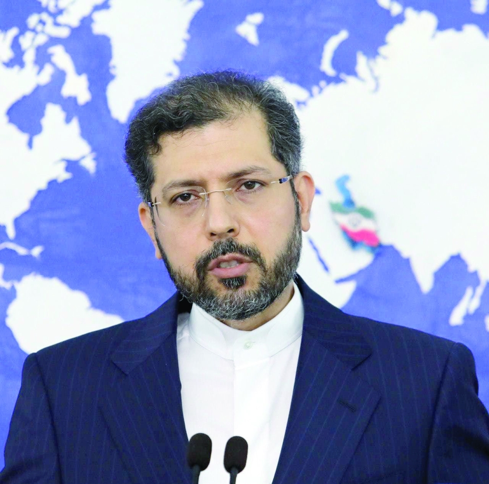 اليونان تجهز وثائق الإفراج عن ناقلتيها المحتجزتين لدى إيران
طهران تؤكد استمرارها بالمسار الدبلوماسي بشأن الملف النووي