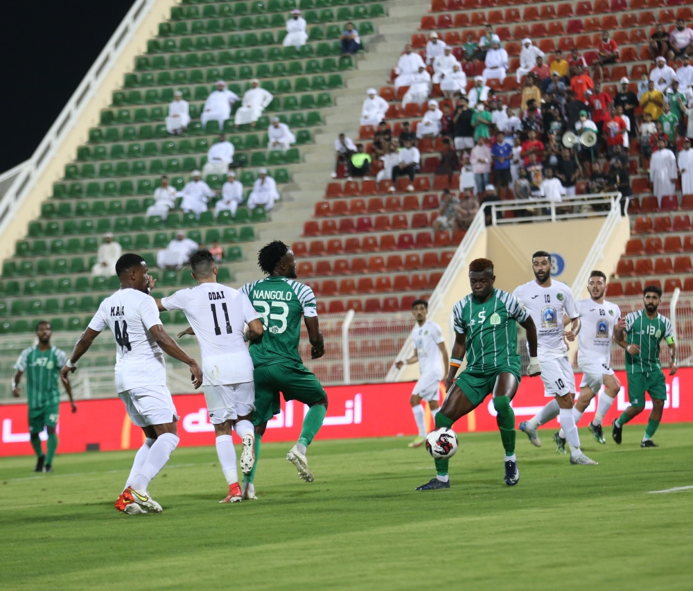 مصير أربعة أندية من دوري عمانتل غير واضح !!