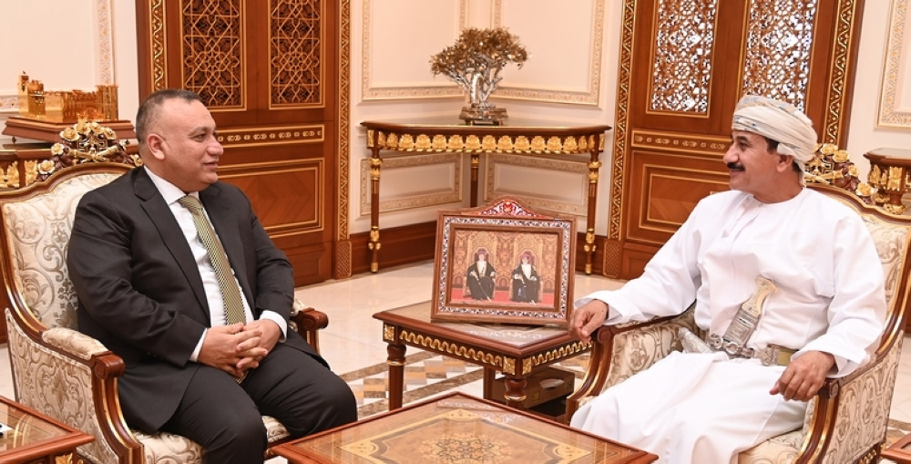 وزير المكتب السلطاني يستقبل سفيري العراق وإيران