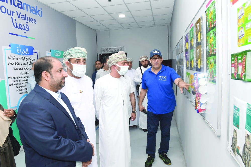 وفد عماني يطلع على تجارب الصناعات المصرية