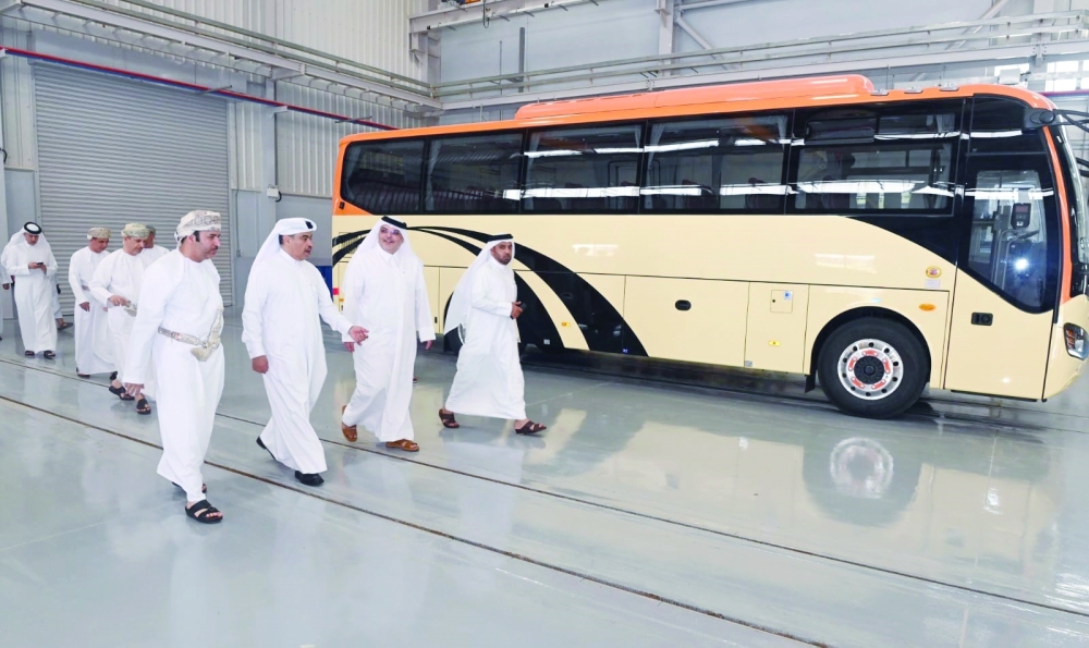 افتتاح مصنع كروة للحافلات بالدقم بتكلفة 71 مليون دولارينتج 3 أنواع منها بسعة إنتاجية 700 حافلة في السنة