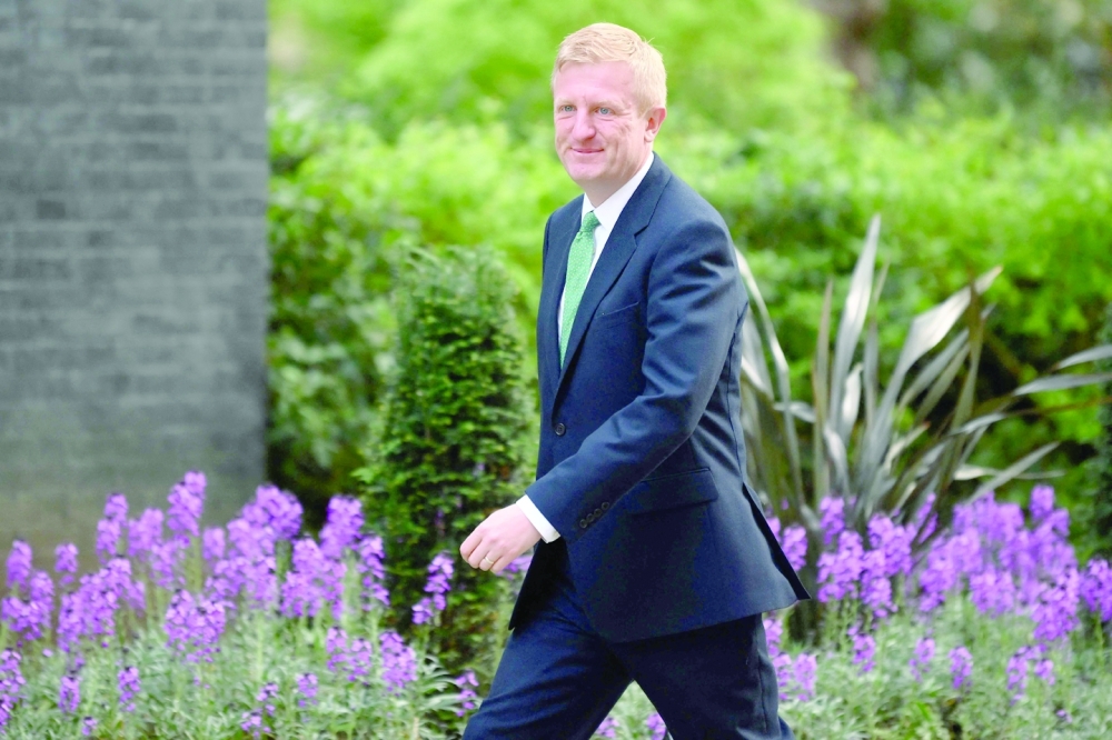 المزيد من الإضطرابات في خدمات القطارات في بريطانيا
حزب “المحافظين” بقيادة جونسون يخسر الانتخابات الفرعية .. والرئيس يستقيل