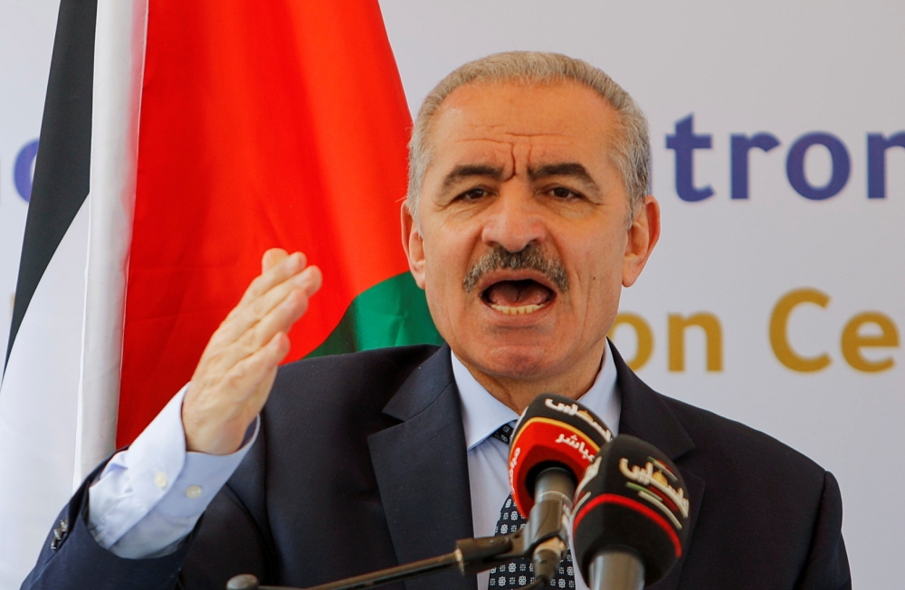 رئيس الوزراء الفلسطيني يحمل المجتمع الدولي مسؤولية "جرائم" الإحتلال الإسرائيلي 1 رئيس الوزراء الفلسطيني يحمل المجتمع الدولي مسؤولية “جرائم” الإحتلال الإسرائيلي