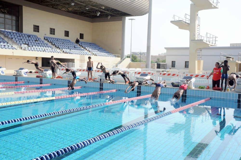 منتخب السباحة يدخل معسكره المغلق في الرستاق استعدادا للاستحقاقات القادمة