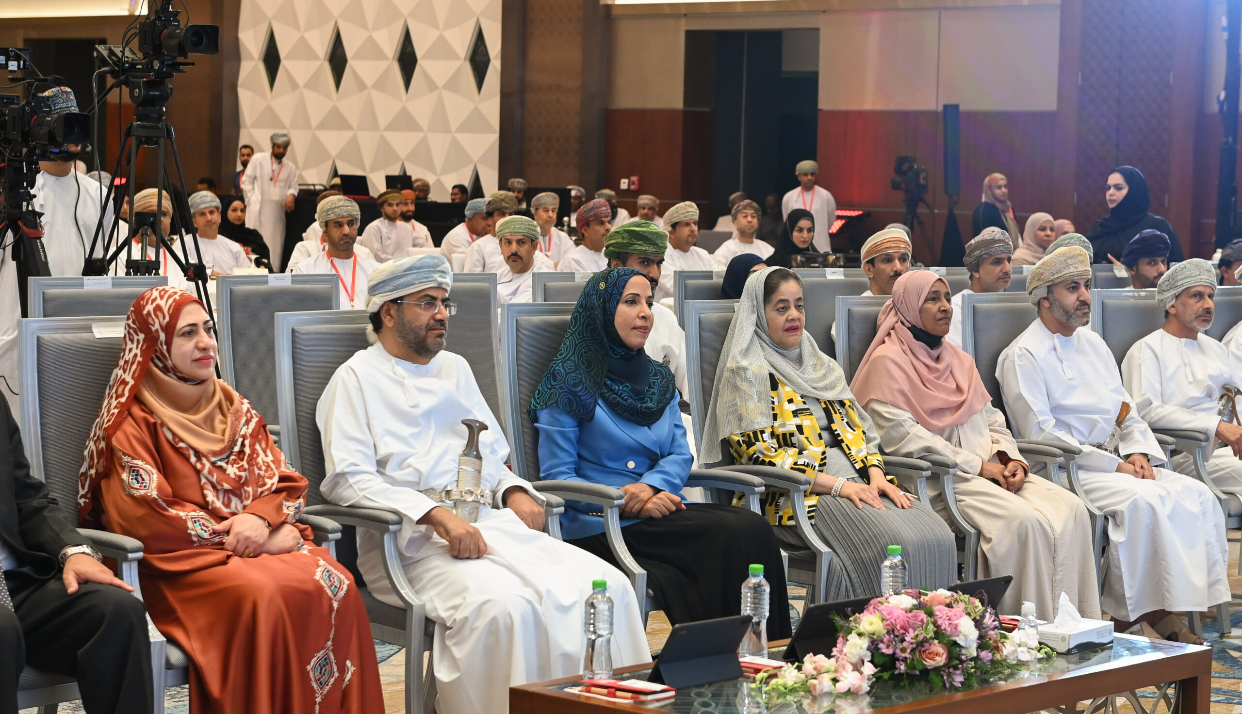 62b2e419699b7 scaled