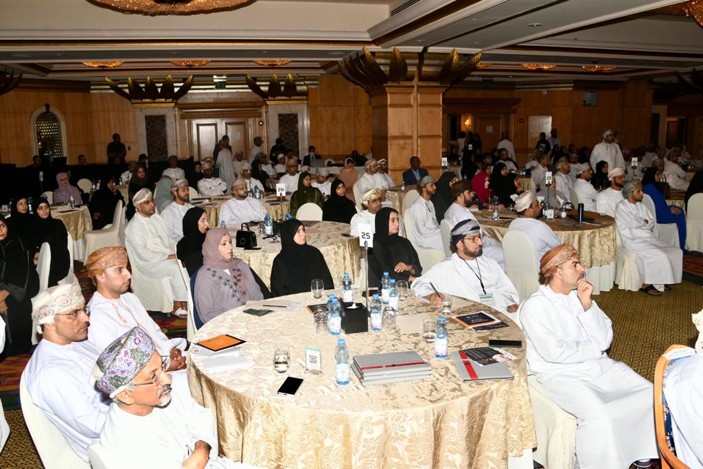 انطلاق منتدى عُمان للموارد البشرية في دورته الرابعة بعنوان “مسارات مستقبل الموارد البشرية”