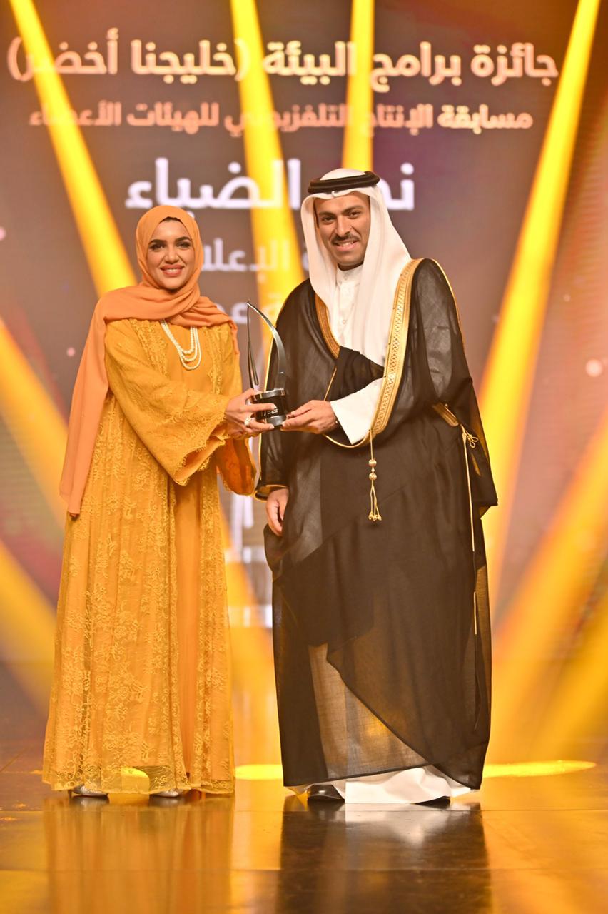 سلطنة عُمان تُتوج ب13 جائزة في ختام مهرجان الخليج للإذاعة والتلفزيون