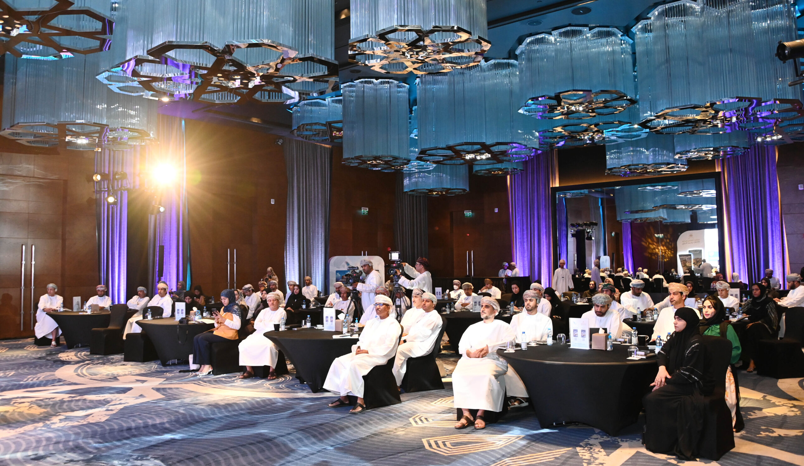 وحدة متابعة تنفيذ رؤية عُمان 2040 تستعرض تقريرها السنوي لعام 2021م