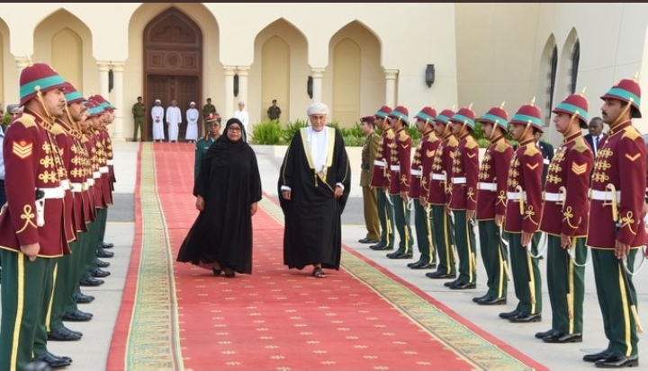 فخامة الرئيسة سامية صولوحو تختتم زيارتها إلى سلطنة عمان