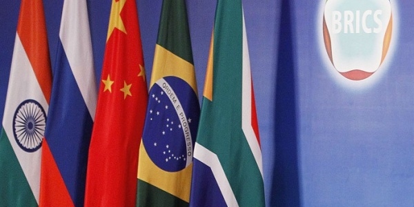 إيران والأرجنتين تتقدما بطلب للانضمام إلى مجموعة بريكس للاقتصادات الناشئة