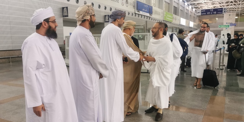 بعثة الحج العُمانية تصل المملكة العربية السعودية