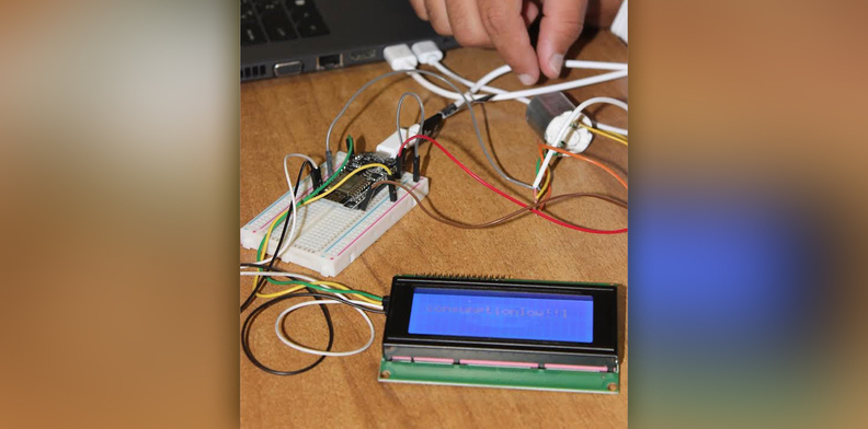 ابتكار طلابي لقراءة عداد الكهرباء بصورة دقيقة