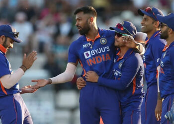 Hardik Pandya shines as India defeat England in 1st T20I