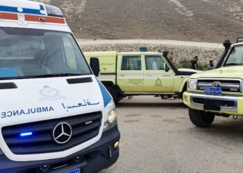 3 of family rescued from sea, more stlll missing