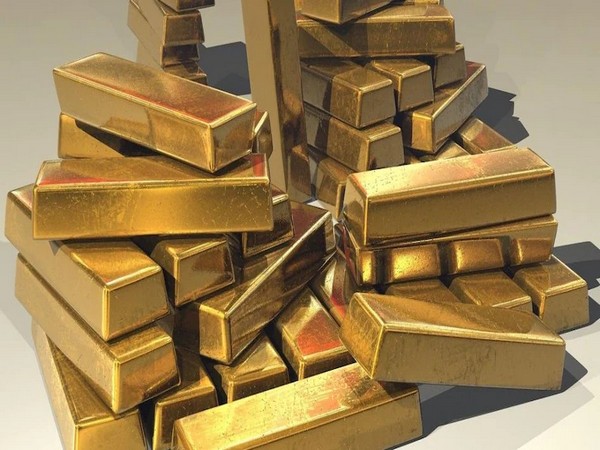 Gold prices in India at multi-month low, trading below Rs50,000