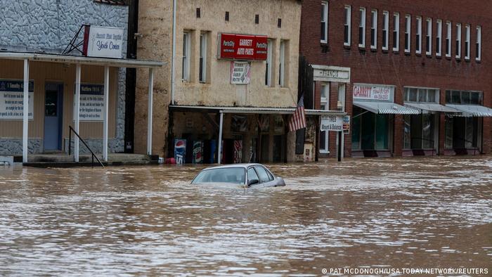 US: Flooding in Kentucky leaves at least 8 dead