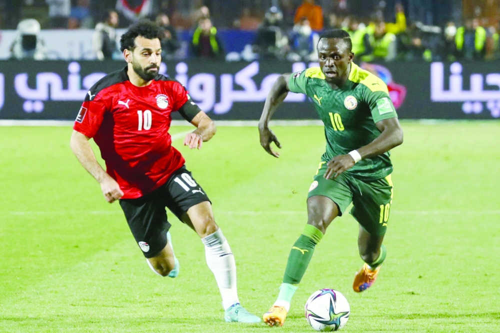 صلاح ومحرز ومانيه يتنافسون على جائزة أفضل لاعب إفريقي