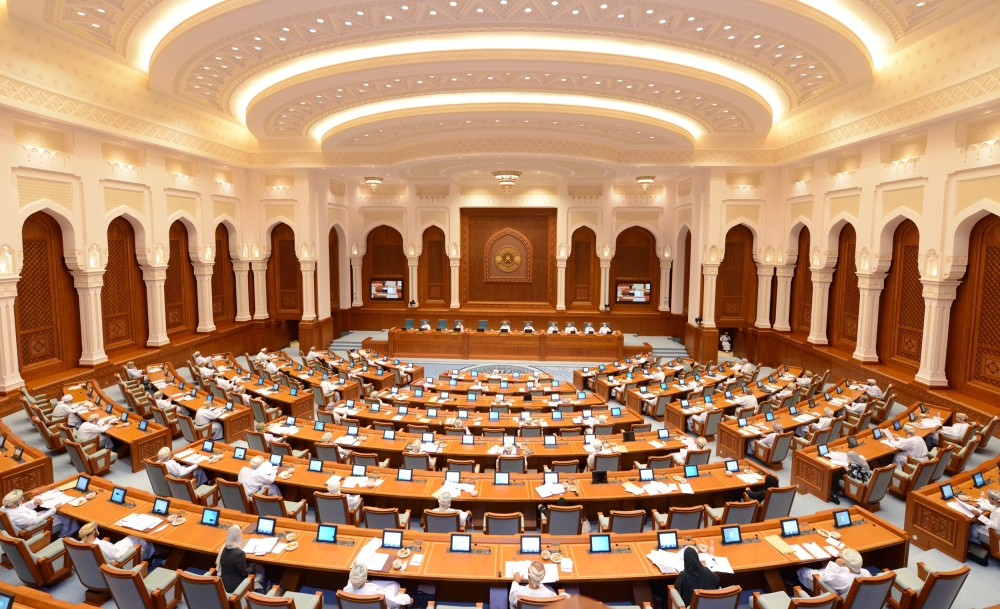 “الدولة” يناقش تحديات وفرص المؤسسات الصغيرة والمتوسطة